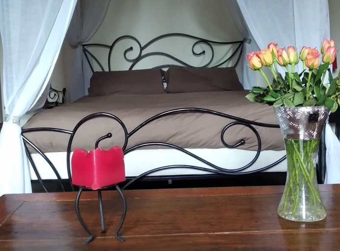 Bedroom 4, Domaine de Cyrcé, Allier