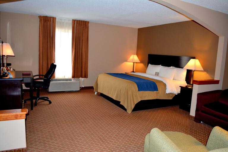 Bedroom 2, Quality Inn I-70 Near Kansas Speedway, Kansas City