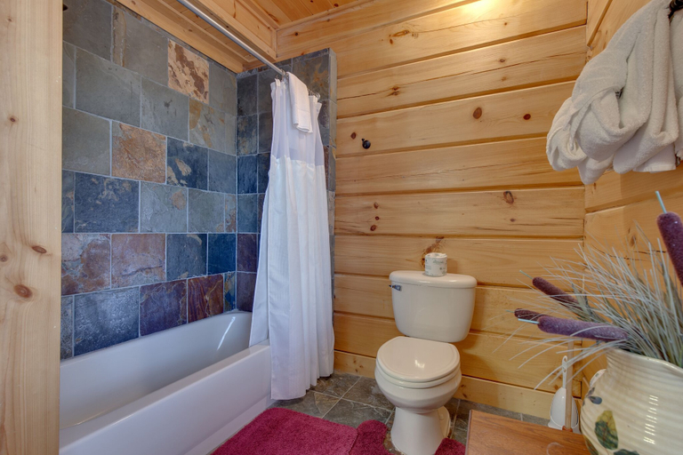 Bathroom 4, Clear Blue Morning, Sevier