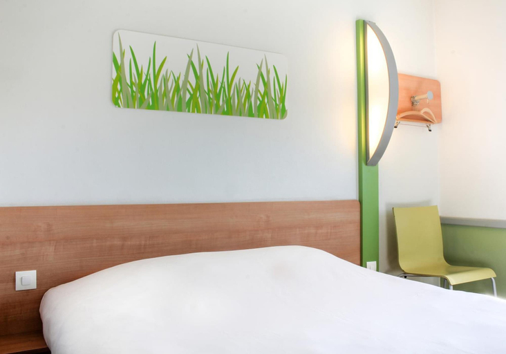 Bedroom 5, Hotel Inn Design Issoudun, Indre