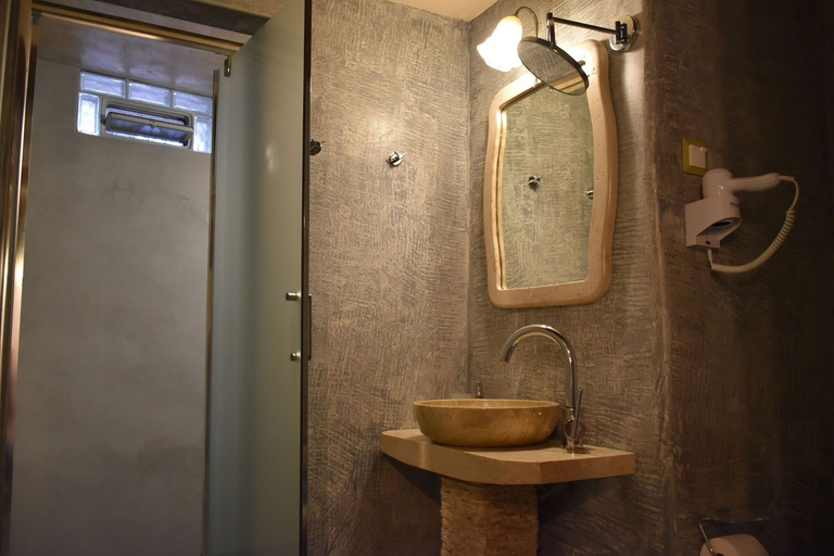 Bathroom 5, Odos Oneiron Hotel, Crete