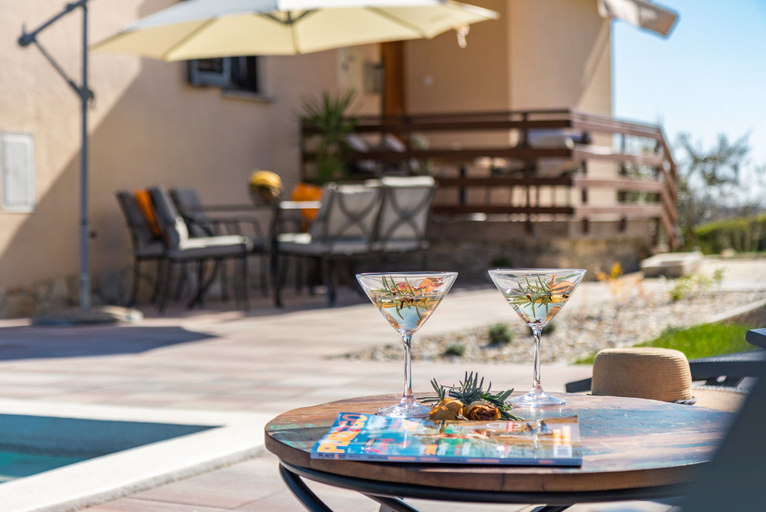 Food & Drinks, Holiday Home with pool and garden, Pazin