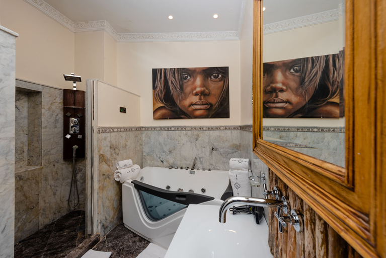Bathroom 4, Palais Riad Razala & Spa, Marrakech