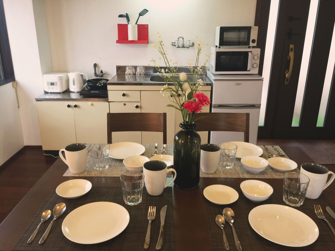Others 5, Sunrise House 2F, Chatan