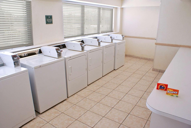 Bathroom 5, Hampton Inn Cocoa Beach/Cape Canaveral, Brevard