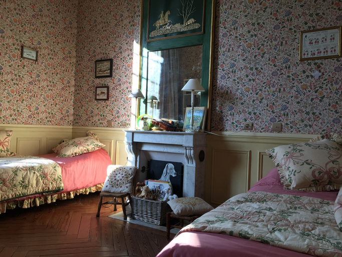 Bedroom 2, Chateau de Janville, Seine-Maritime