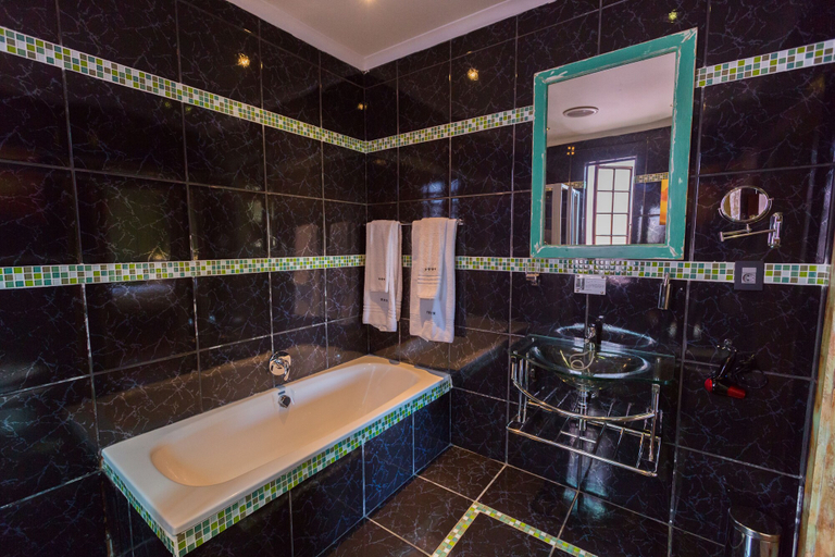 Bathroom 3, Sweet Olive Guesthouse, City of Cape Town