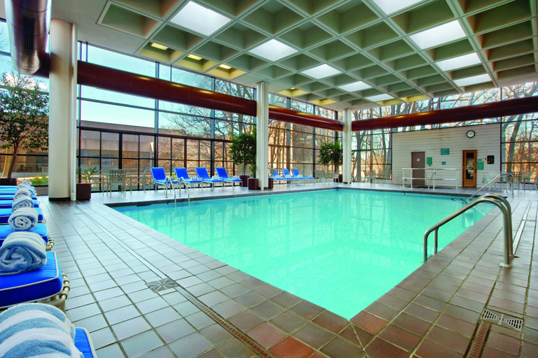 Sport & Beauty 3, DoubleTree by Hilton Kansas City - Overland Park, Kansas City