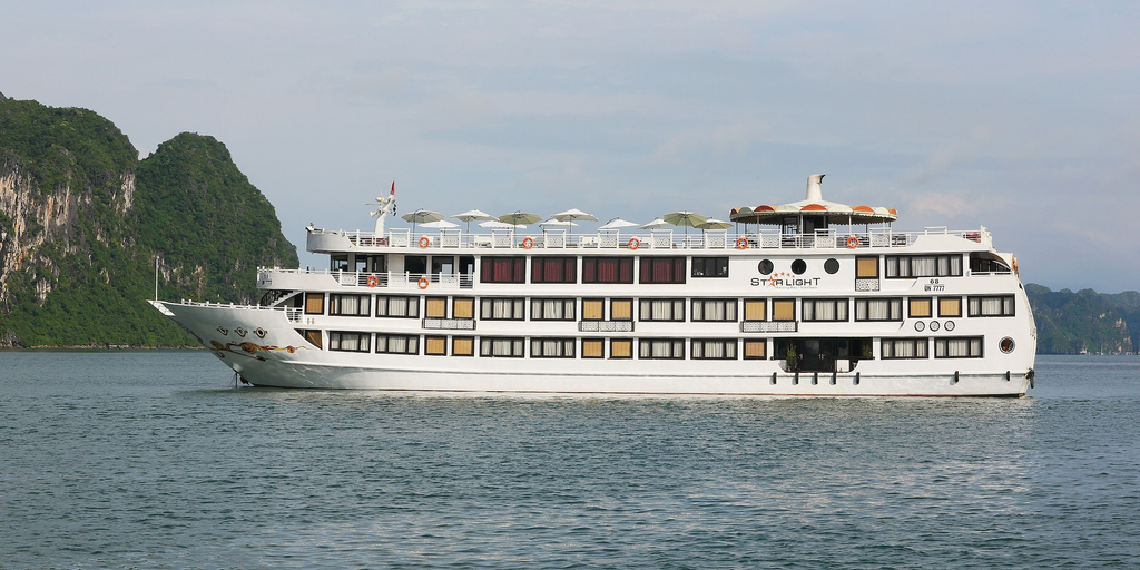 Exterior & Views 1, Starlight Cruiser, Hạ Long