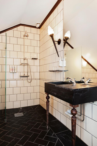Bathroom, Grythyttans Gästgivaregård, Hällefors