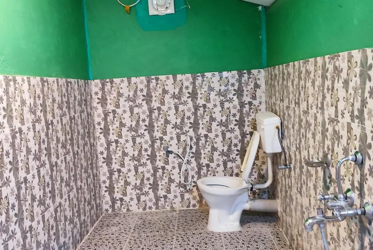 Bathroom 3, Honey Moon Beach Resort, South Andaman