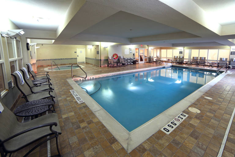 Sport & Beauty 5, Residence Inn by Marriott Mississauga - Airport Corporate Centre West, Peel
