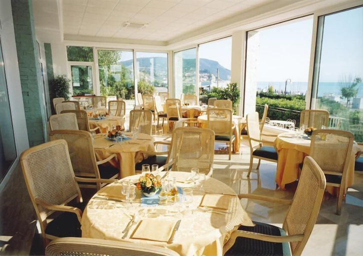 Food & Drinks 5, Hotel Numana Palace, Ancona