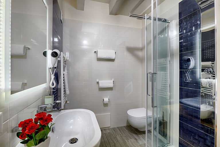 Bathroom 4, Hospitality Hotel Palermo, Palermo