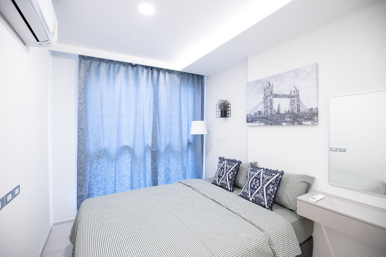 Bedroom 2, Near BTS Thonglor, Cozy and Comfortable Condo bkvtara11, Khlong Toey