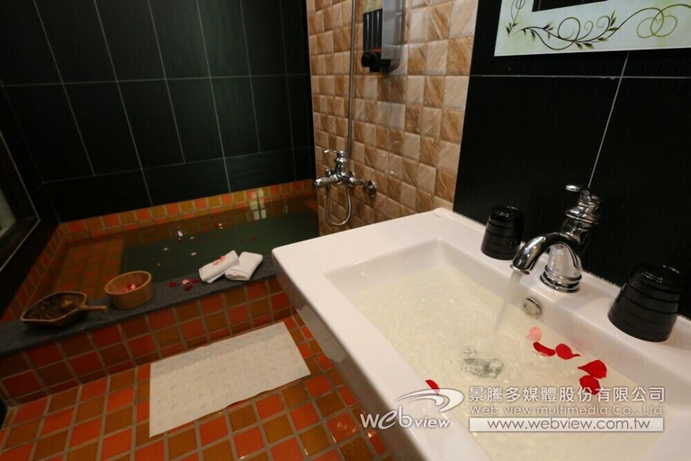 Bathroom 4, Ruo Shui Hotspring Hotel, Yilan