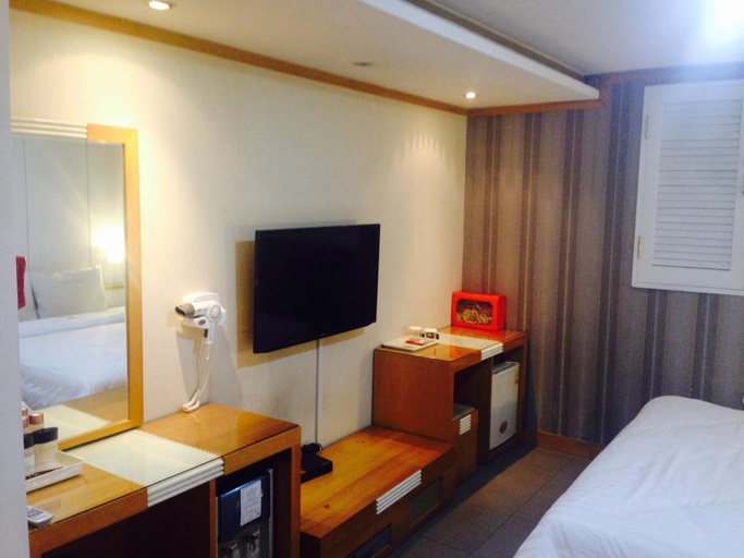 Bedroom 5, Bali Tourist Hotel, Gangdong