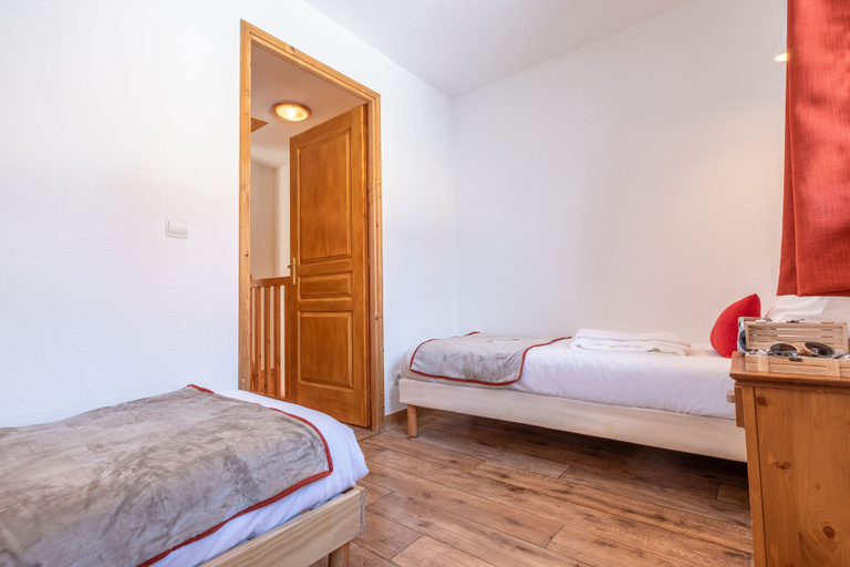Bedroom 3, Résidence les Chalets du Berger Premium, Savoie
