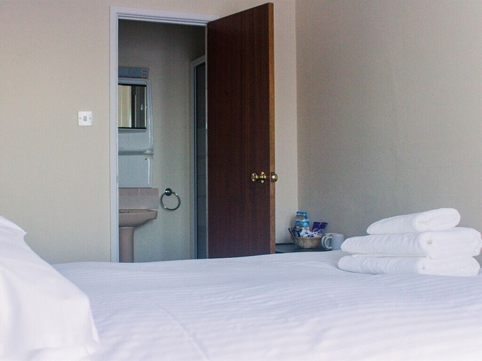 Bedroom 2, Wellesley Park Hotel, Norfolk