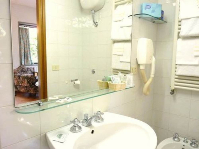 Bathroom 4, Classic Hotel, Florence