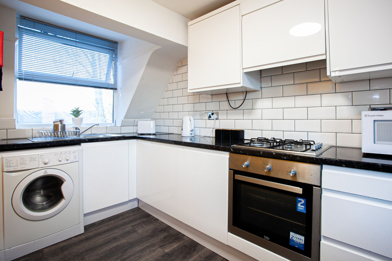 Others 4, The Manchester Pad - Sleeps 12, Manchester