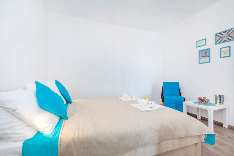 Bedroom 3, Apartmani D & J, Pojezerje