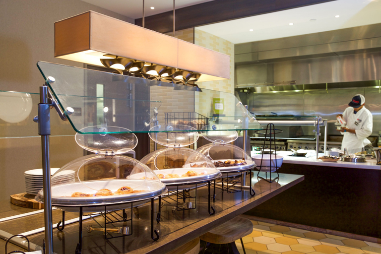 Food & Drinks 5, Hilton Garden Inn Burlington Downtown, Chittenden