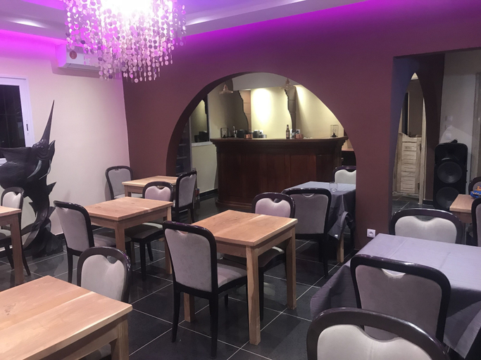 Food & Drinks, Chez Daniel mbene, Mbour