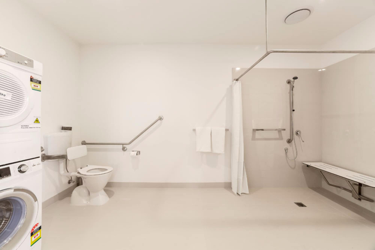 Bathroom 5, Whitehorse Apartment Hotel, Melbourne