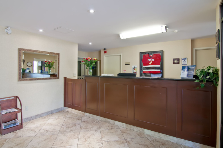 Public Area 3, Travelodge by Wyndham Trenton, Hastings