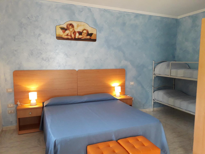 Bedroom 4, La Valle Verde, Vibo Valentia