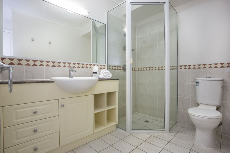 Bathroom 5, Martinique Whitsunday, Whitsunday