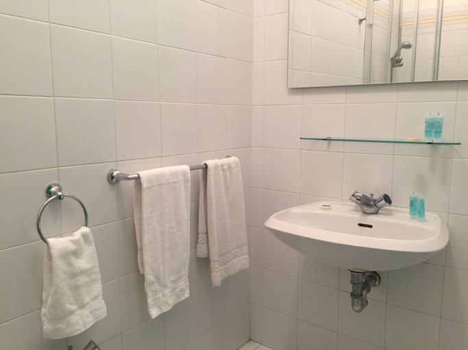 Bathroom 4, Hotel Castelsardo Domus Beach, Sassari