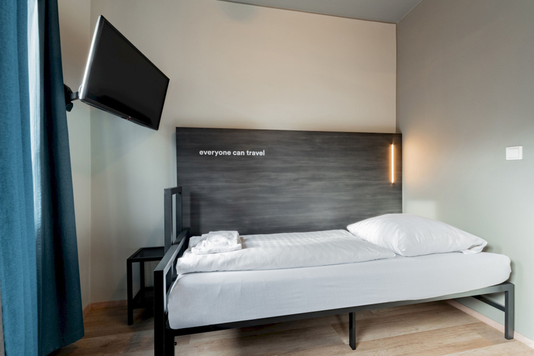 Bedroom 4, a&o Köln Dom, Köln