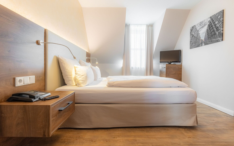 Bedroom 3, Hotel Engel, Hamburg