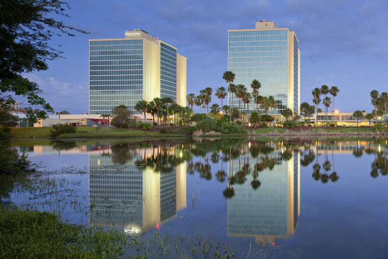 Exterior & Views 2, DoubleTree by Hilton at the Entrance to Universal Orlando, Orange