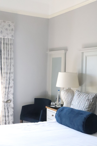 Bedroom 2, Causeway Hotel, Causeway Coast and Glens