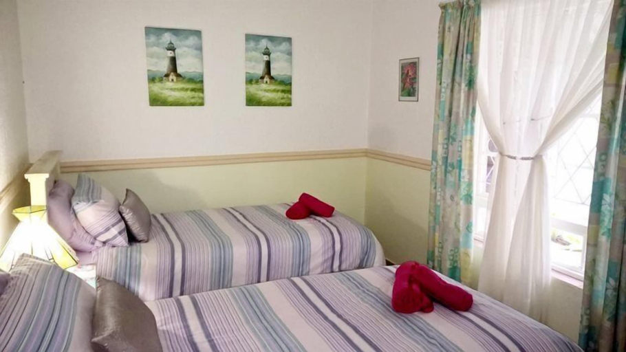 Bedroom 2, Villa Med 10, iLembe