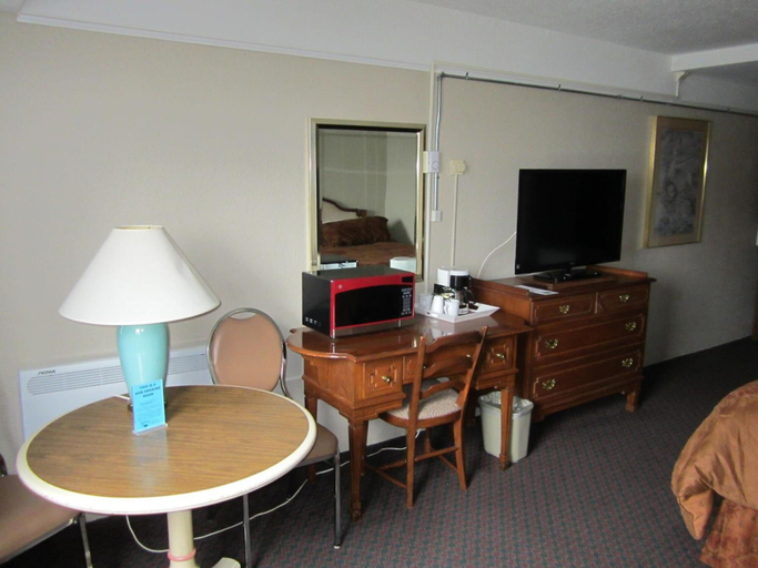 Others 5, Moby Dick Inn, Skeena-Queen Charlotte