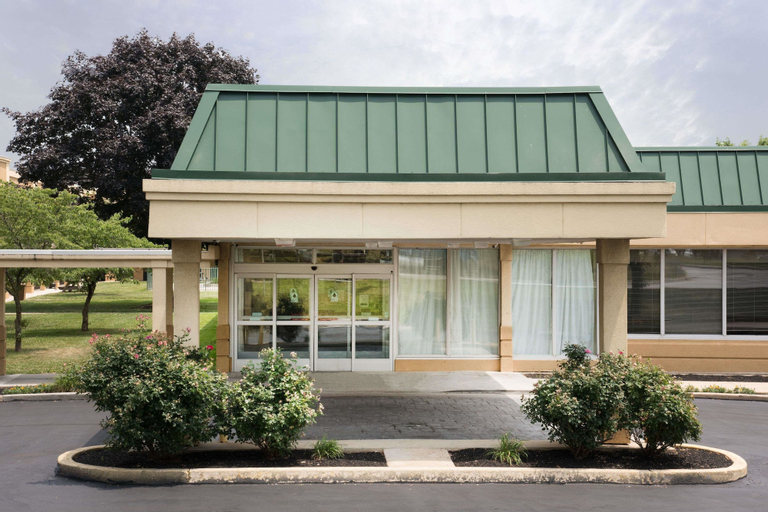 Days Inn & Suites by Wyndham York, York