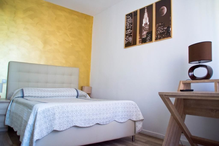 Bedroom 3, Hotel Citadelle, Hérault