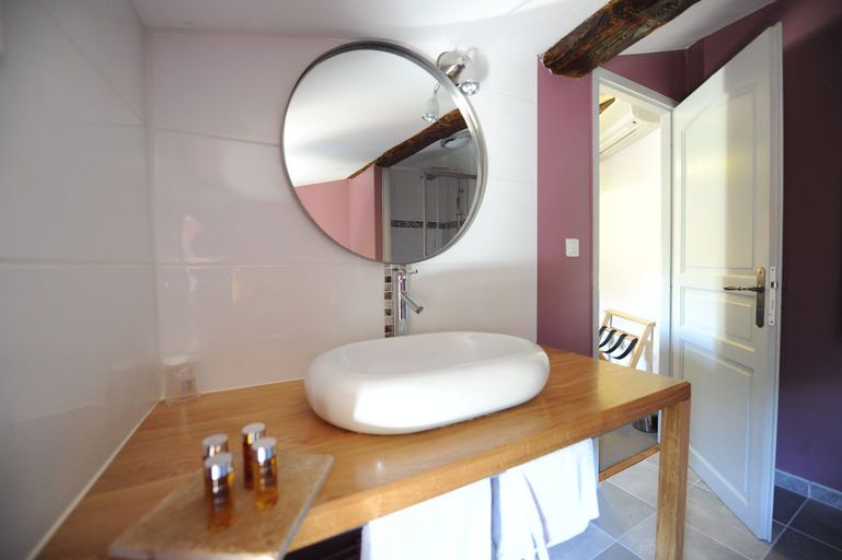 Bathroom 4, Hotel Château de Palaja, Aude