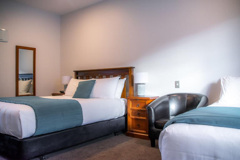 Bedroom 2, Carrick Lodge Motel, Central Otago