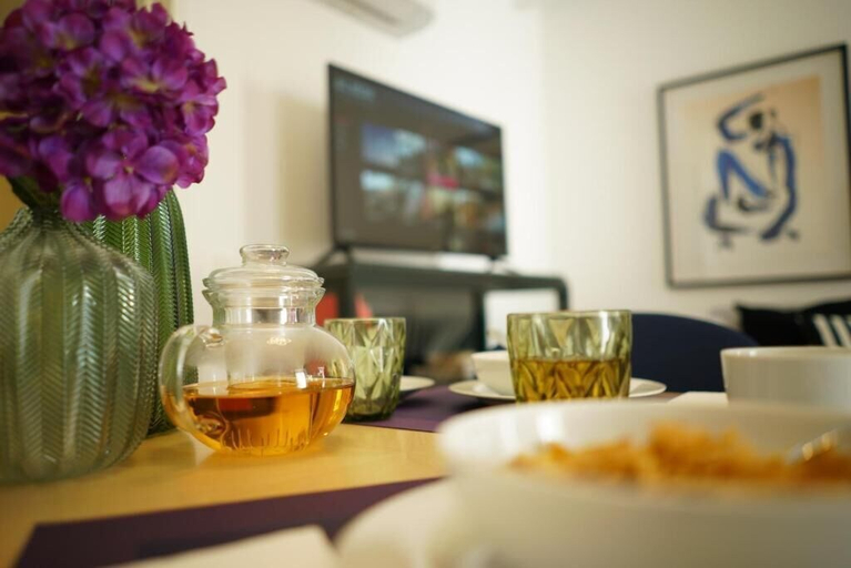 Food & Drinks, Casas da Baixa - Vila Intendente, Lisbon