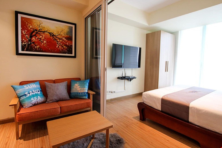 Bedroom 2, Azure Urban Resort Residences, Parañaque