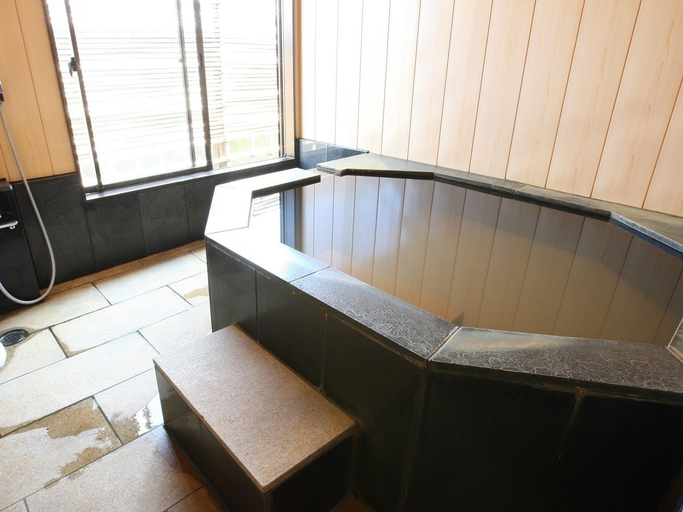 Bathroom 3, Kindayu, Shibukawa