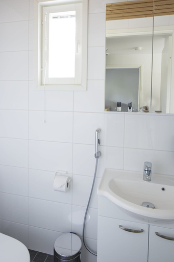 Bathroom 4, Holiday Club Salla Superior Apartments, Lapland