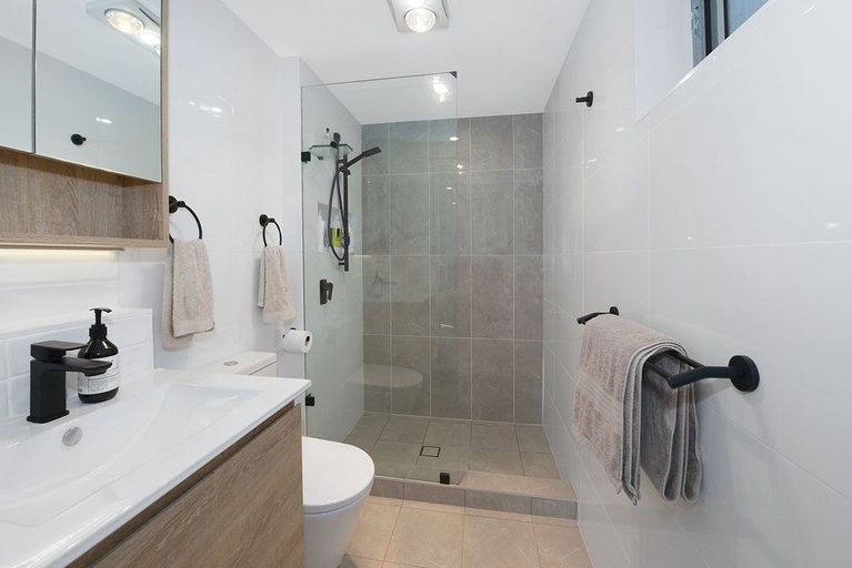 Bathroom 5, Tiarri Terrigal, Gosford - East