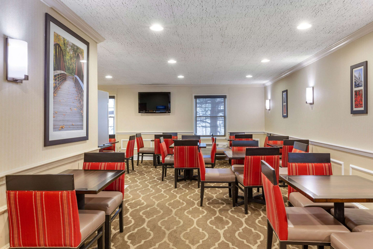 Food & Drinks 5, Comfort Inn Auburn - Worcester, Worcester