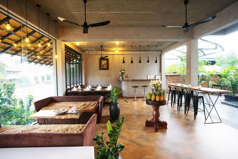 Food & Drinks 5, Central Blanche Residence, Siem Reap